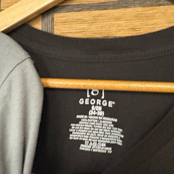 George Gray And Black Longer Length V Neck Shirts Size Small - Picture 4 of 4